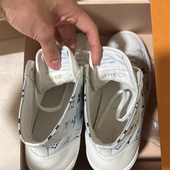 Louis Vuitton hi top sneakers - Picture 6 of 7